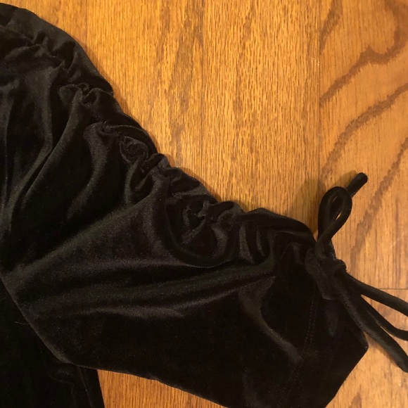 Anthropologie Teatro Velvet Top - Picture 4 of 4